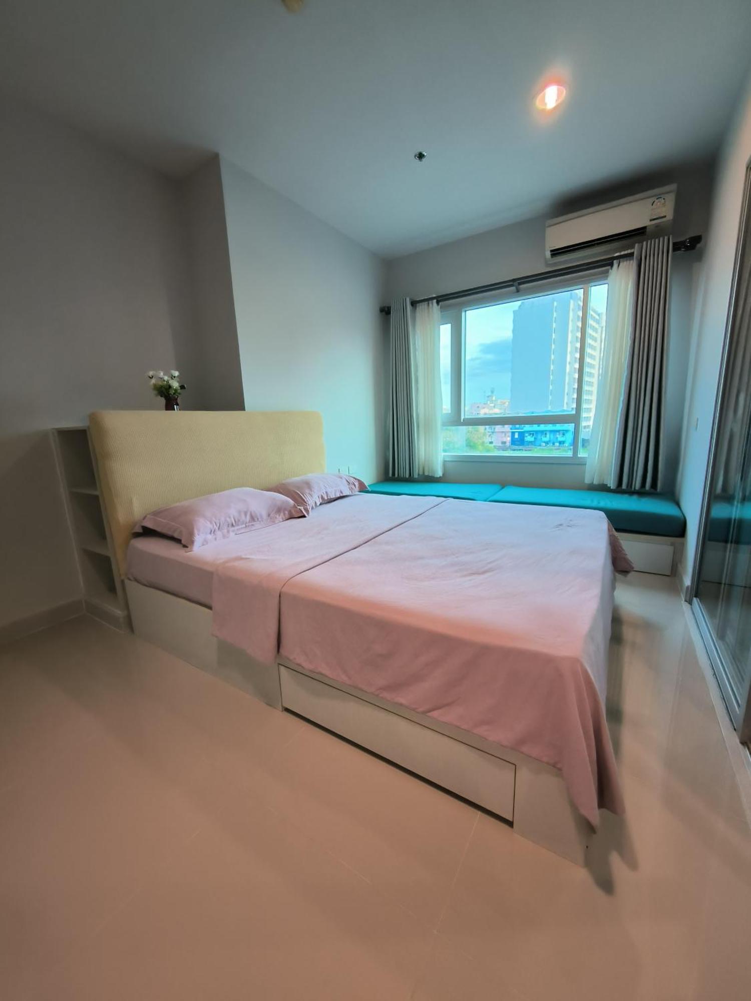 Centric Sea Pattaya Bed and Breakfast Eksteriør billede